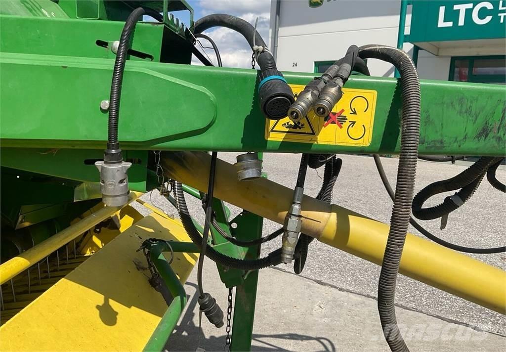 John Deere 592C Ronde-balenpersen