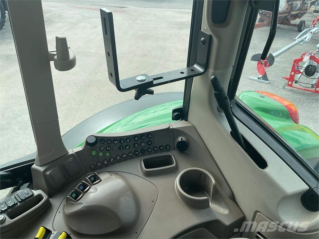 John Deere 6120M Tractoren