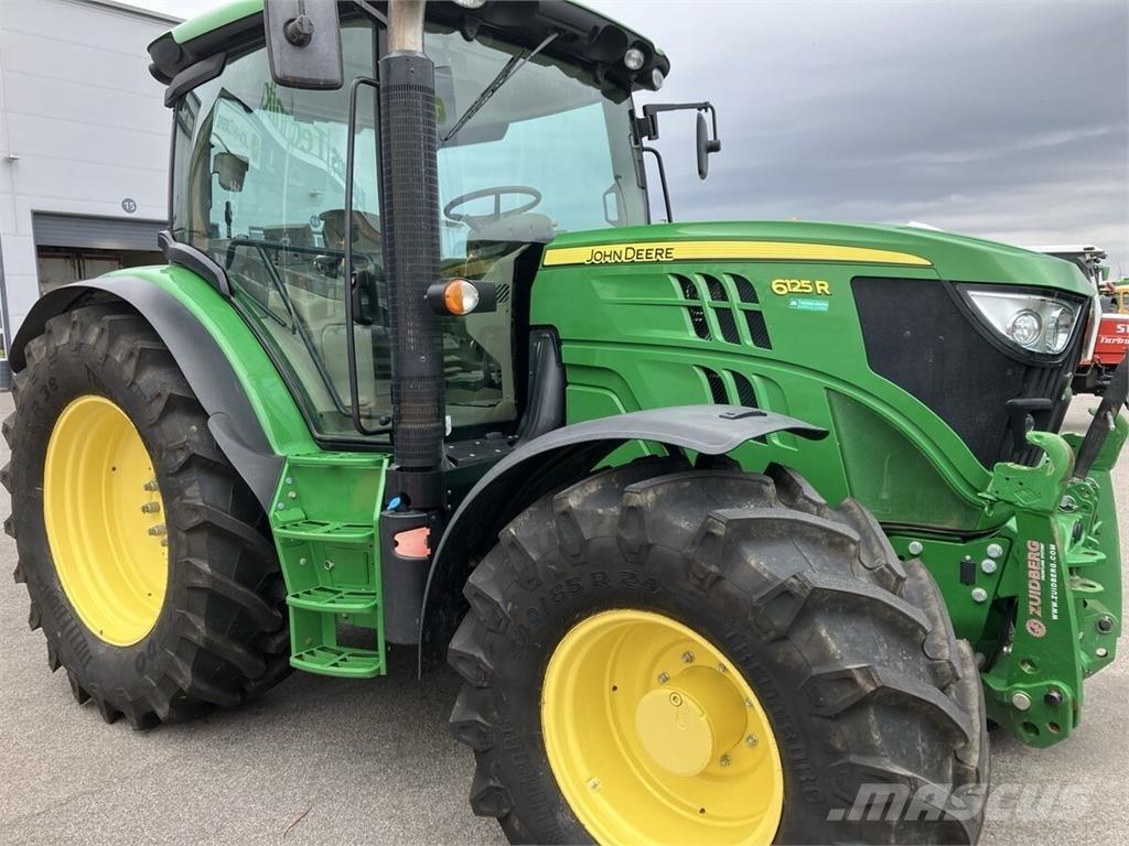 John Deere 6125R Tractoren