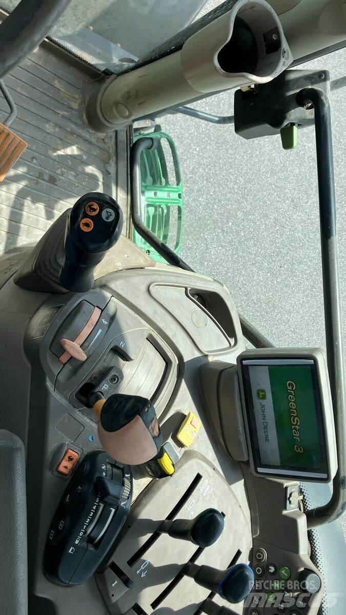 John Deere 6130R Tractoren