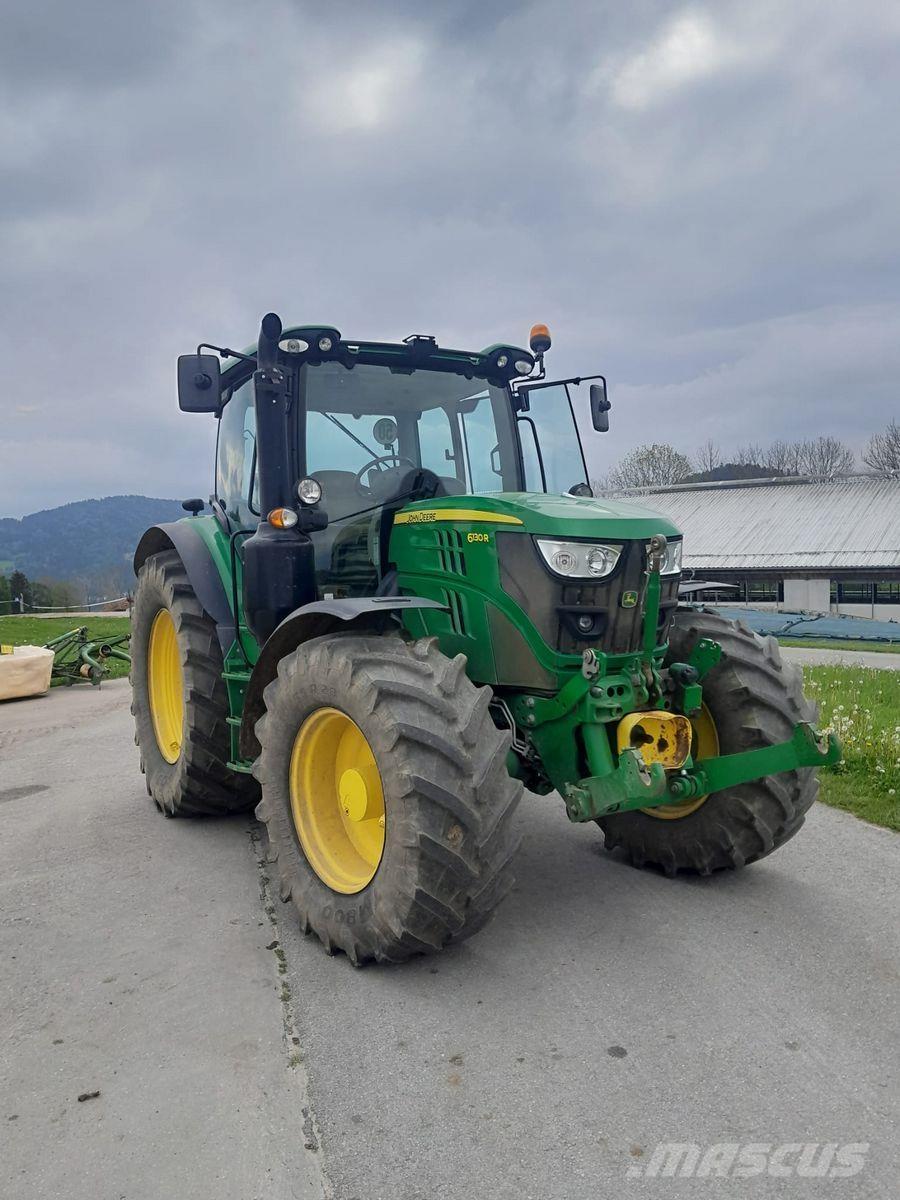 John Deere 6130R Tractoren