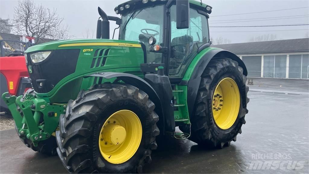 John Deere 6175R Tractoren