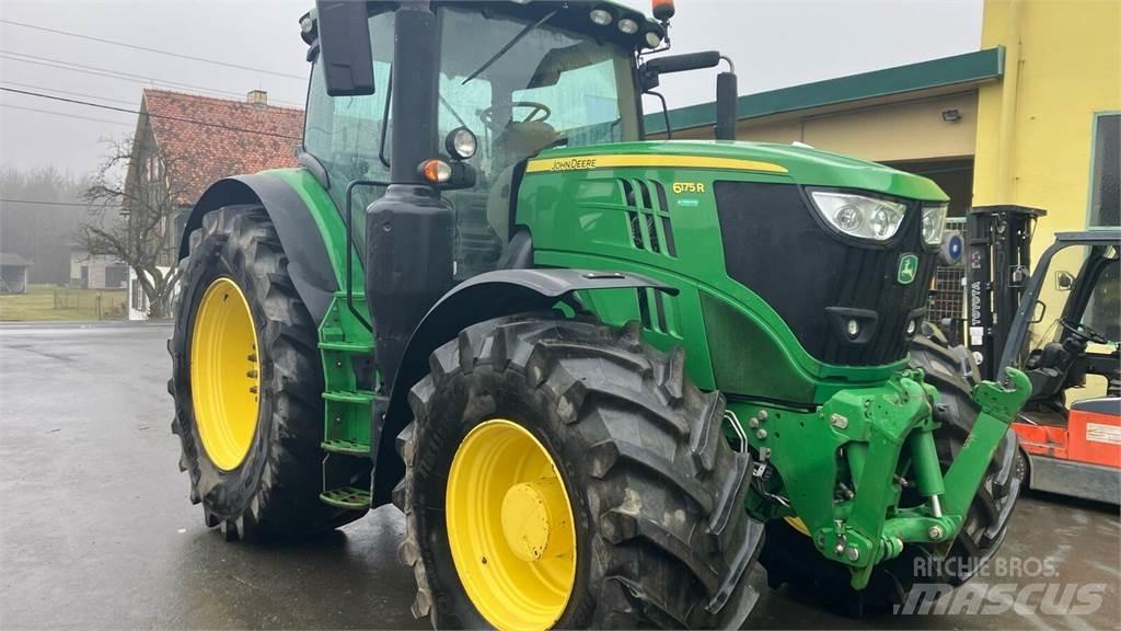 John Deere 6175R Tractoren