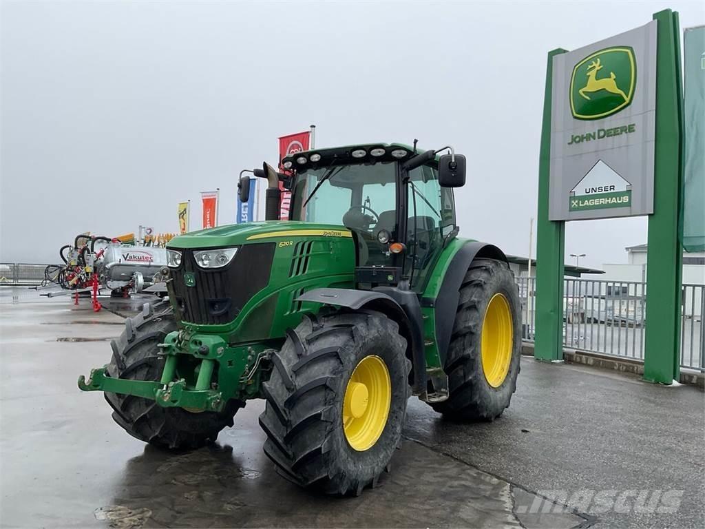 John Deere 6210R Tractoren