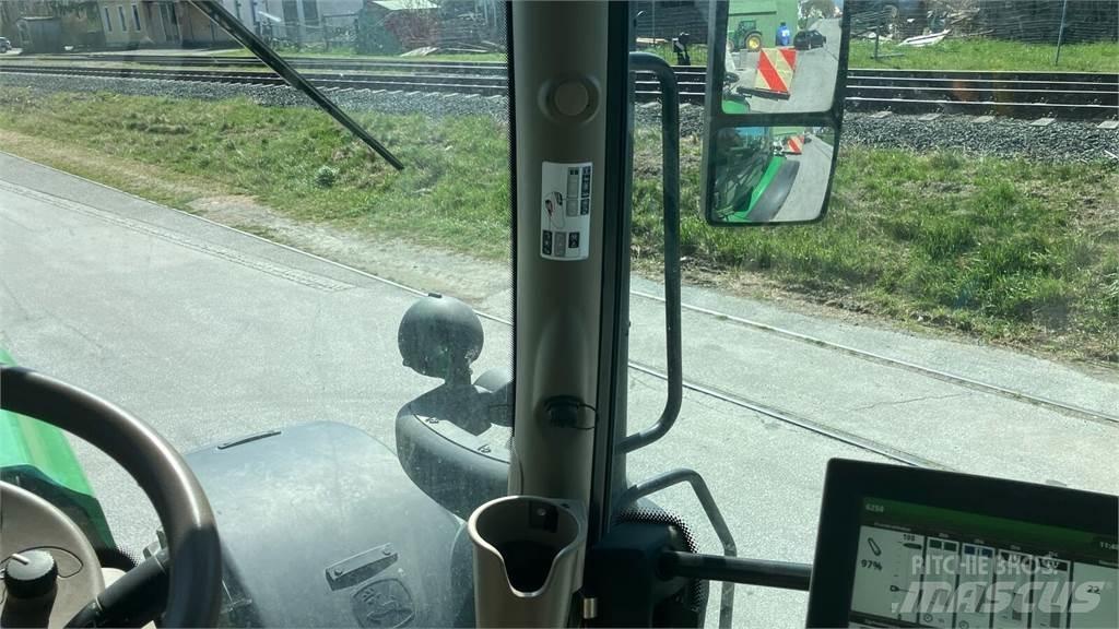 John Deere 6250R Tractoren