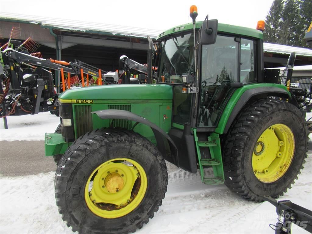 John Deere 6800 Tractoren