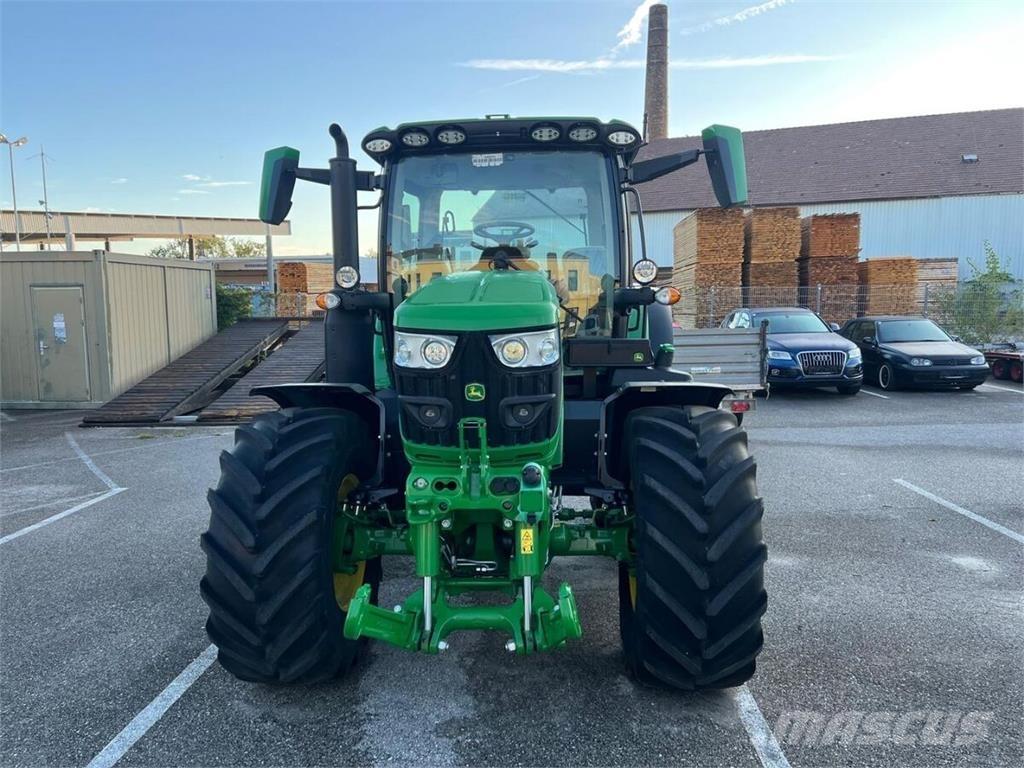 John Deere 6R 130 Tractoren
