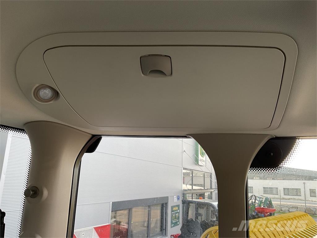 John Deere 6R 215 Tractoren