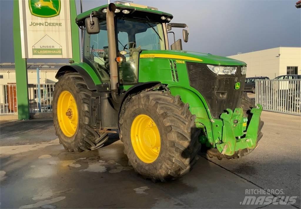 John Deere 7230R Tractoren
