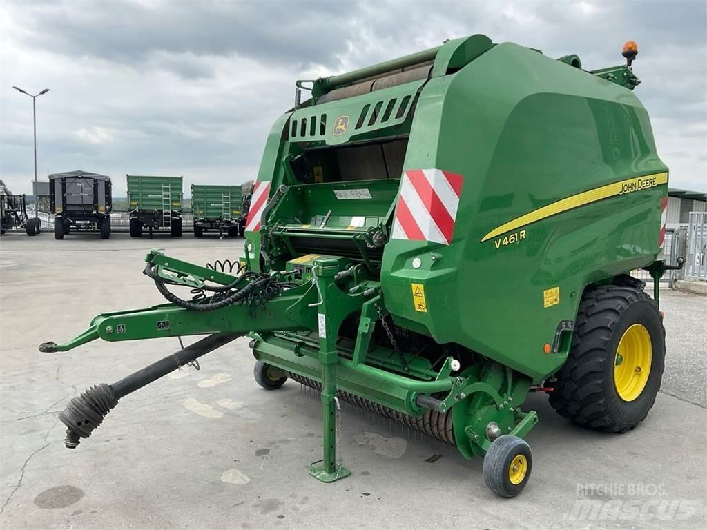 John Deere V461R Ronde-balenpersen