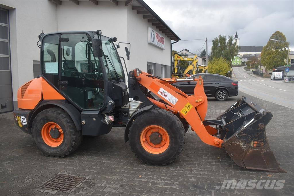 Komatsu WA70-7 Wielladers