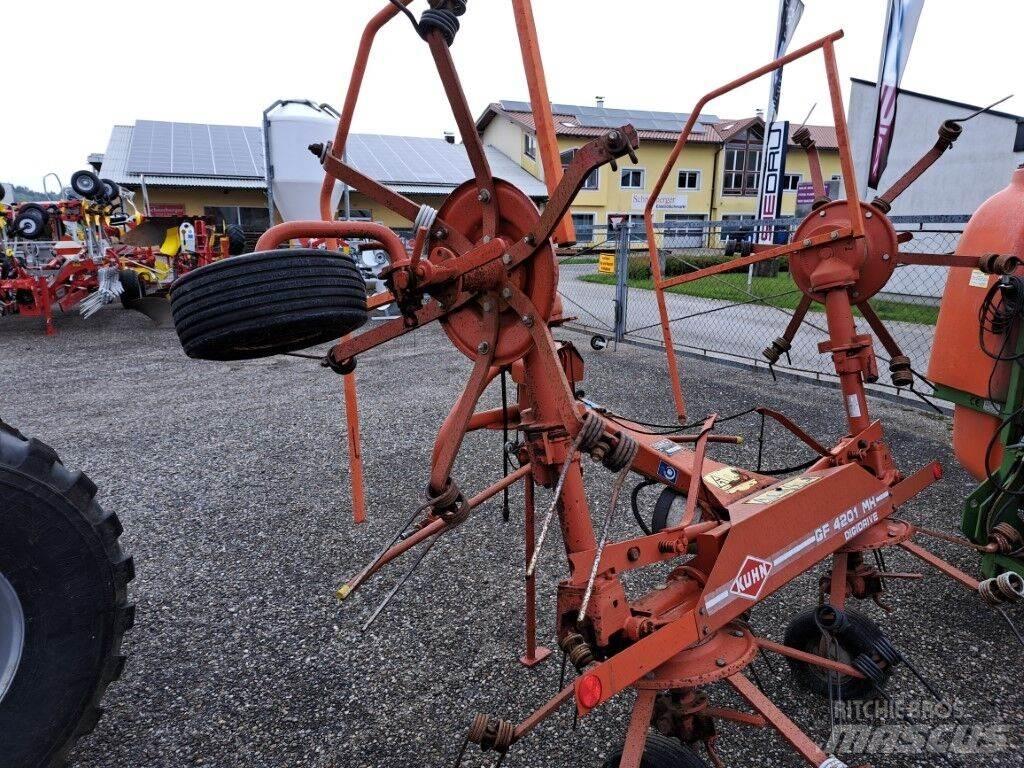 Kuhn GF 4201 MH Schudders