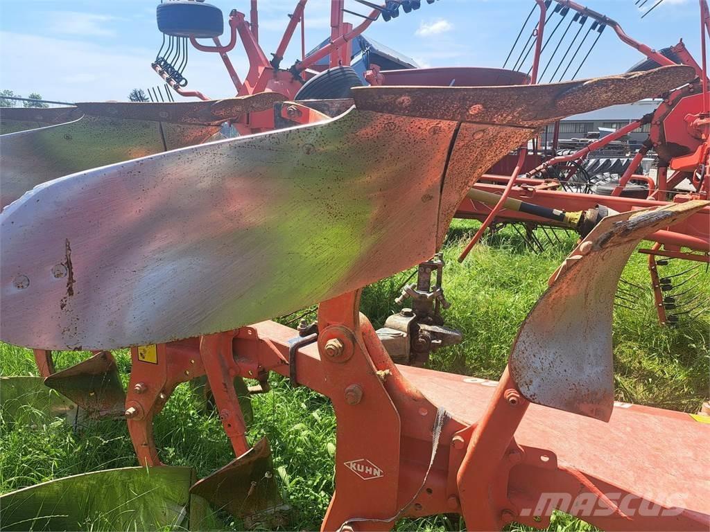 Kuhn Master 120 Conventionele ploegen