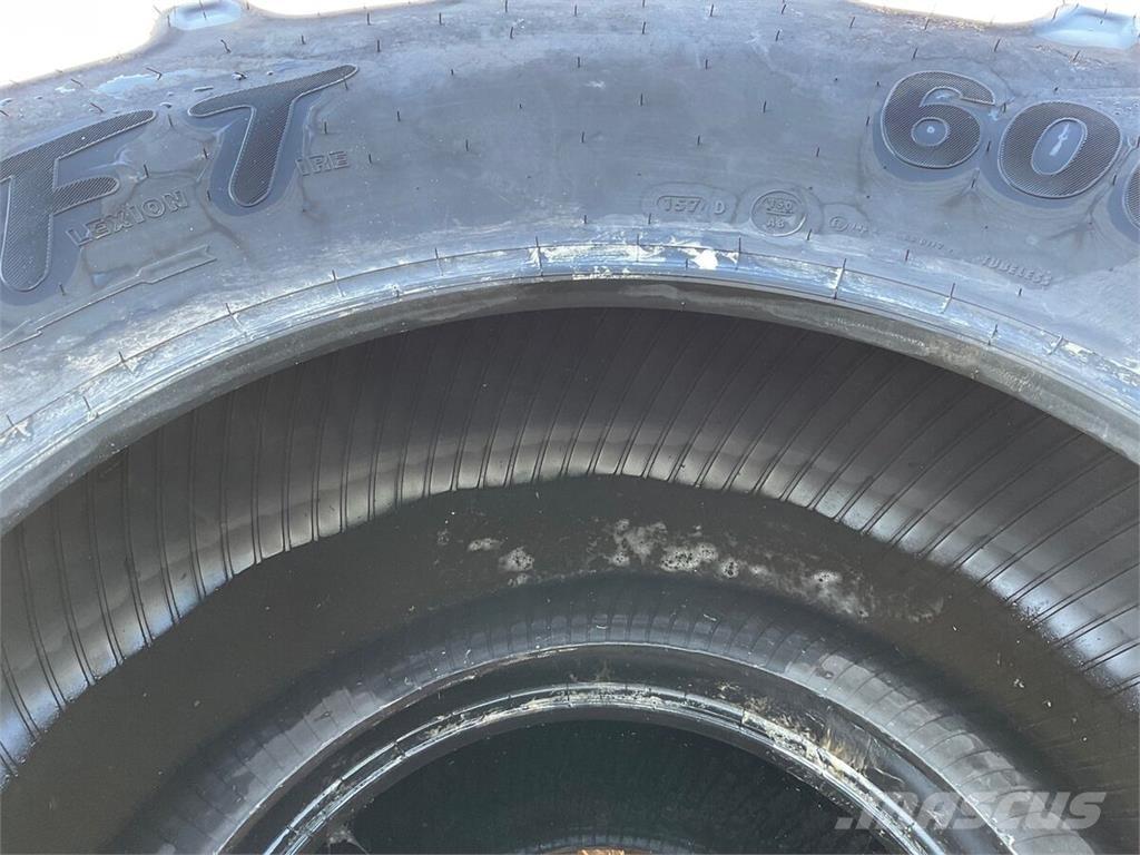 Mitas 600/70 R 28 Banden, wielen en velgen