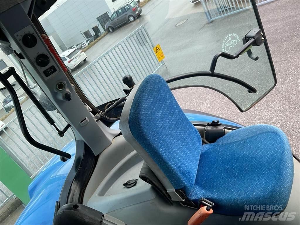New Holland T7050 Tractoren