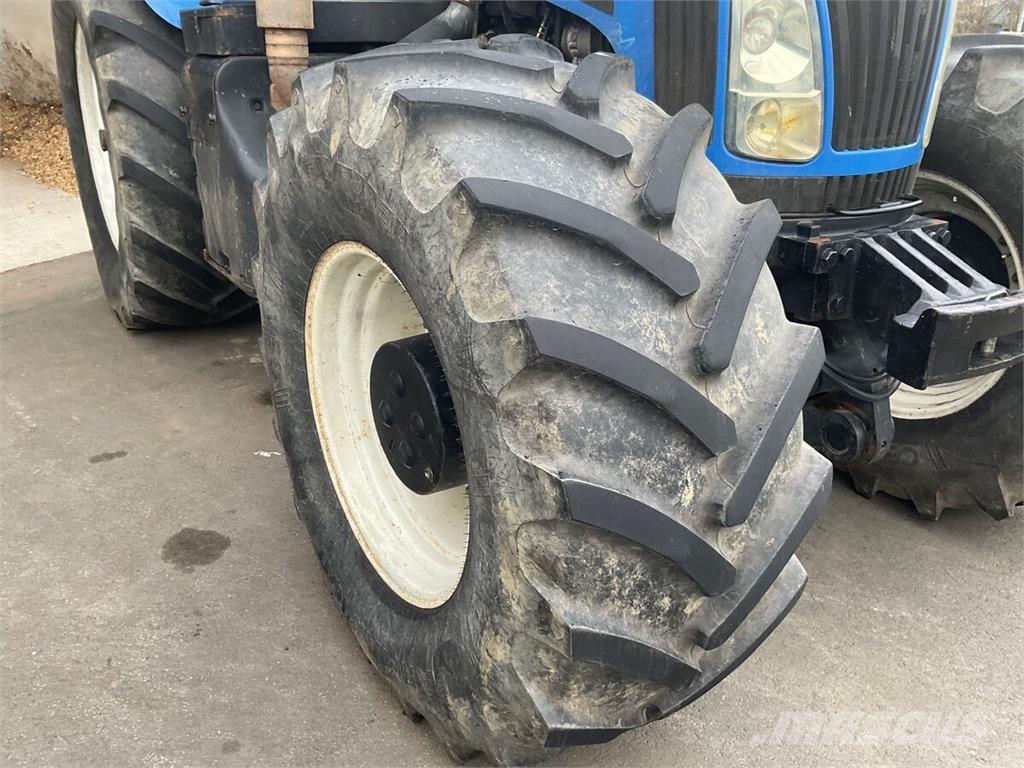 New Holland TG 285 Tractoren