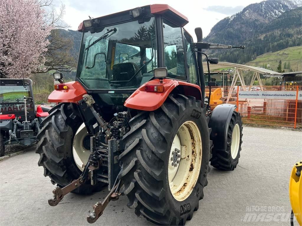 New Holland TS 90 Tractoren