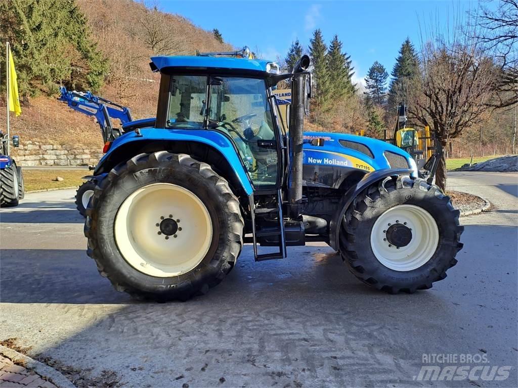 New Holland TVT 190 Tractoren