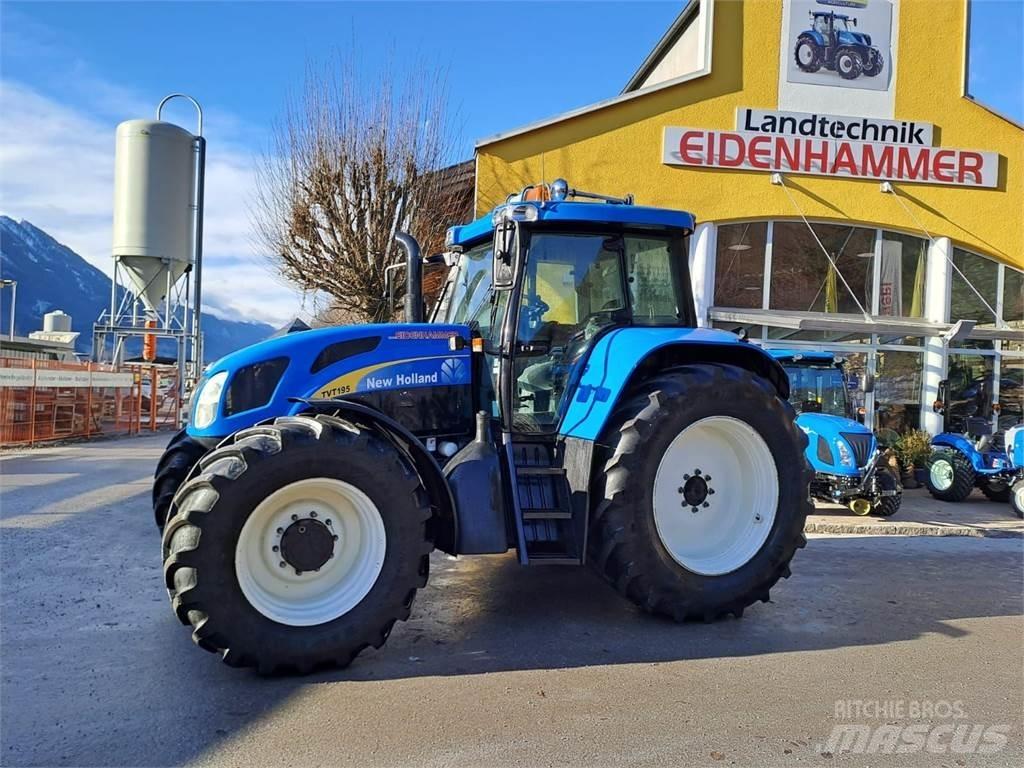 New Holland TVT 190 Tractoren