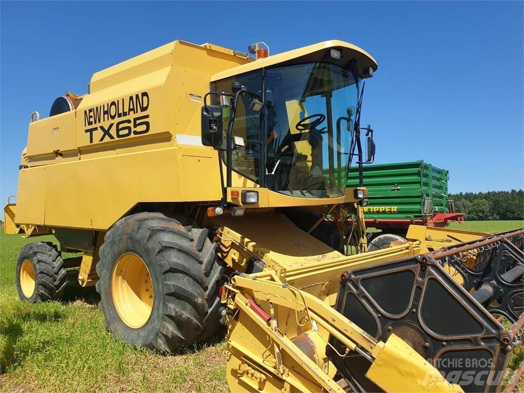 New Holland TX 65 Maaidorsmachines