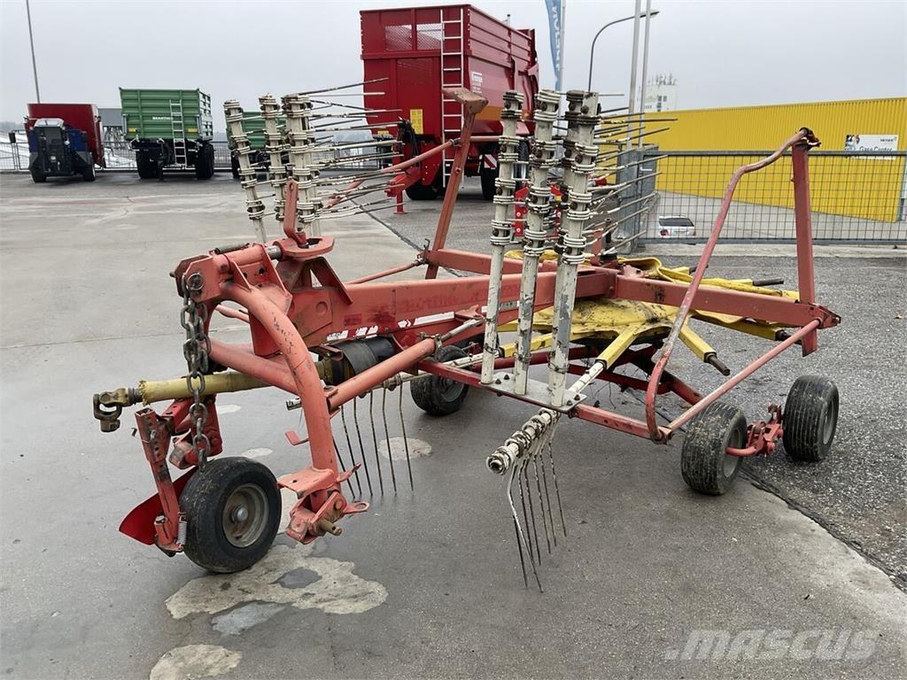 Pöttinger TOP 461 N Zwadmaaiers