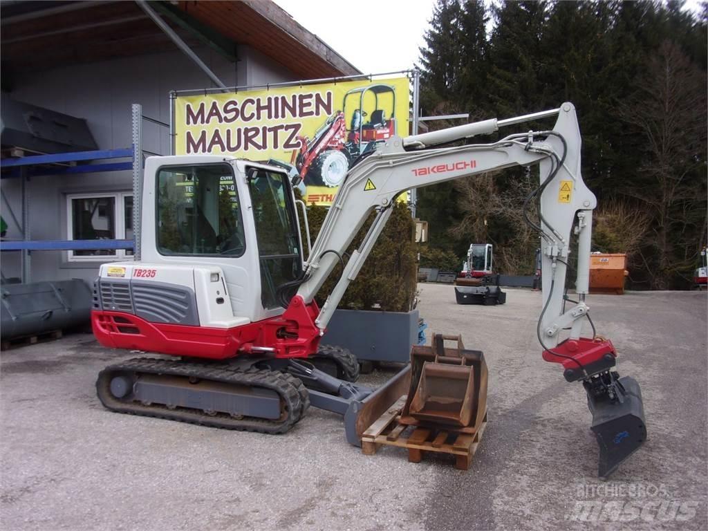 Takeuchi TB 235 Minigraafmachines < 7t