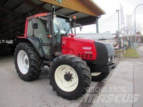 Valtra 6850 Hi Tech Tractoren