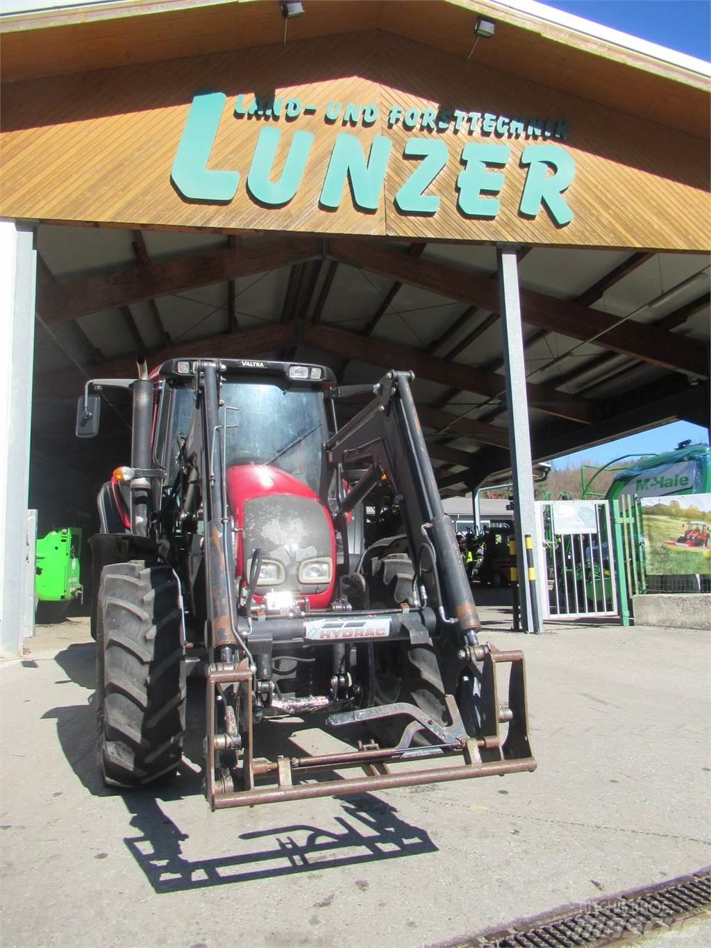 Valtra N 92 Hi Tech Tractoren