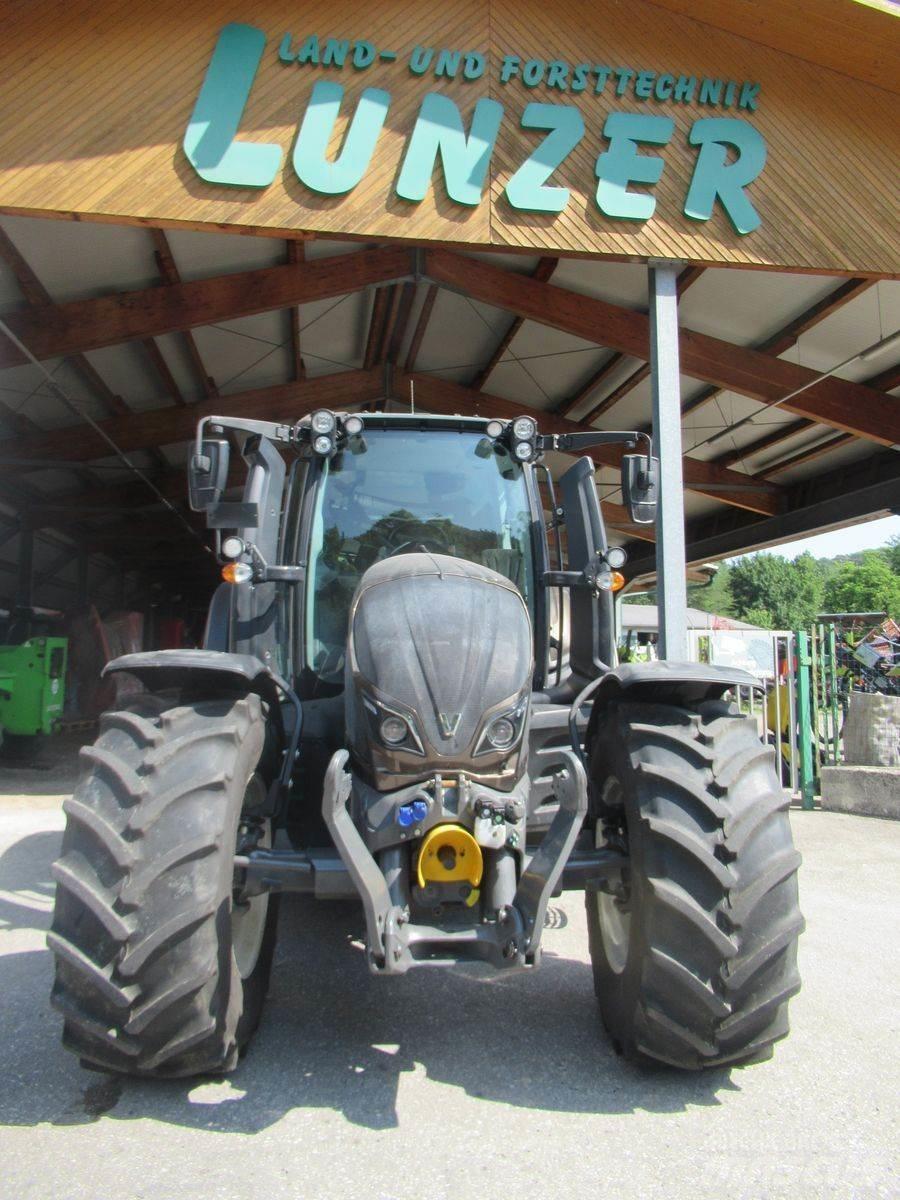 Valtra N134 (Stufe V) Tractoren