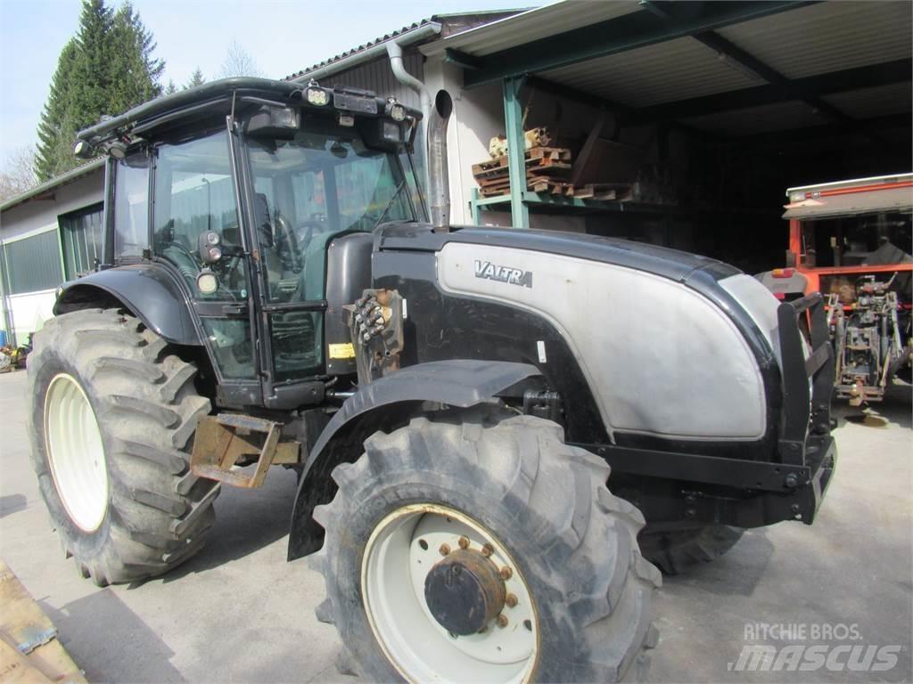 Valtra XM 130 Tractoren