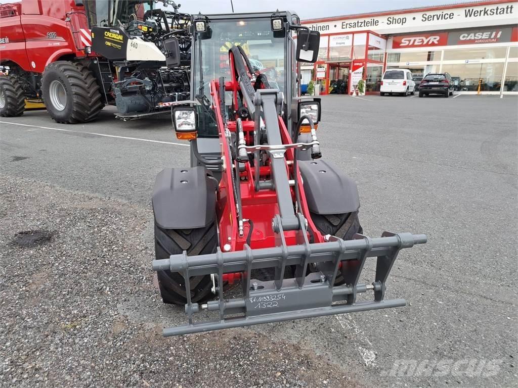 Weidemann 1260 LP Voorladers en gravers