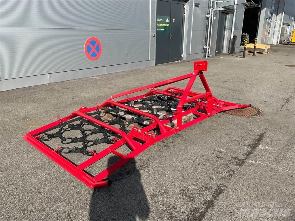  Wiesenegge 3 M Overige grondbewerkingsmachines en accessoires