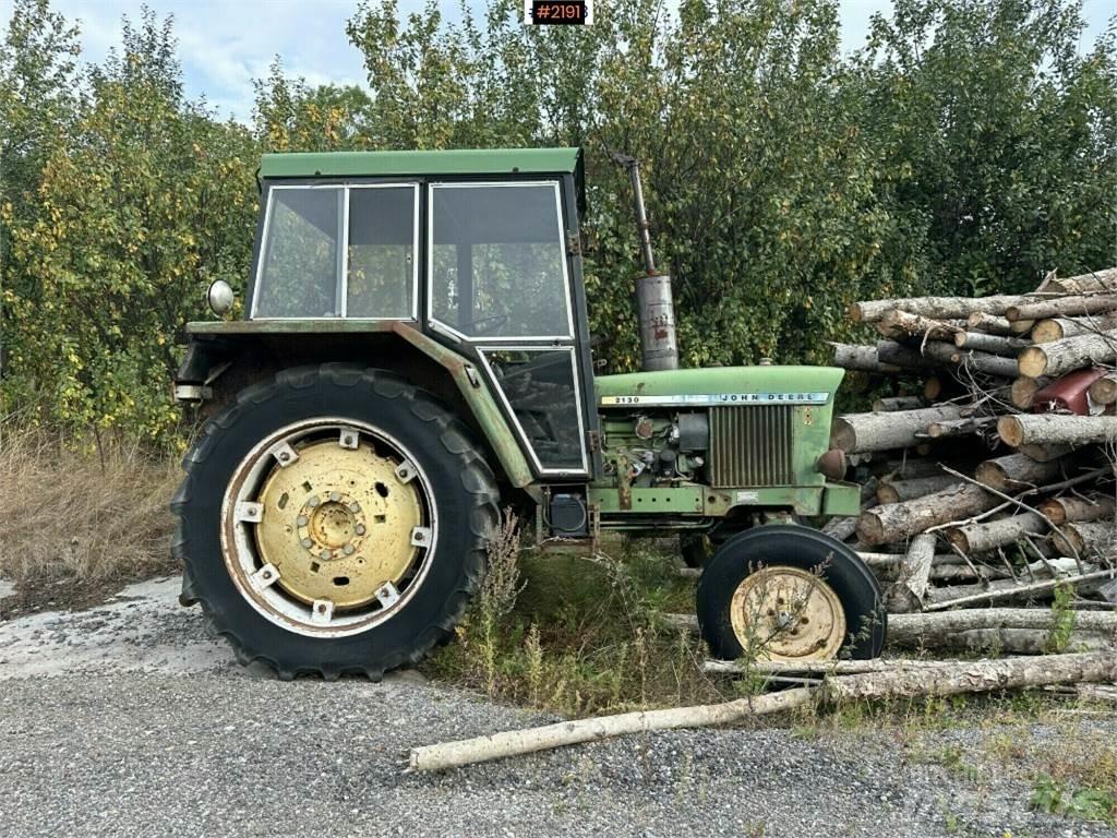 John Deere 2130 Tractoren