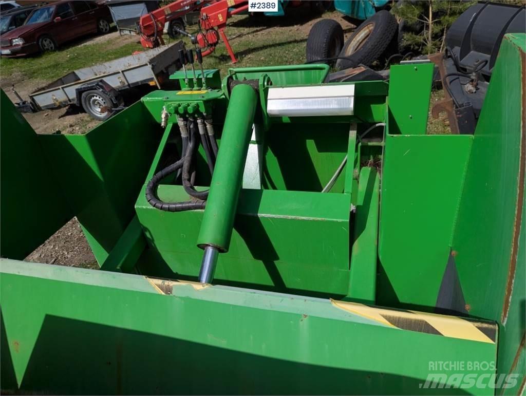 Varmo Lift PPNL Overige hooi- en voedergewasmachines