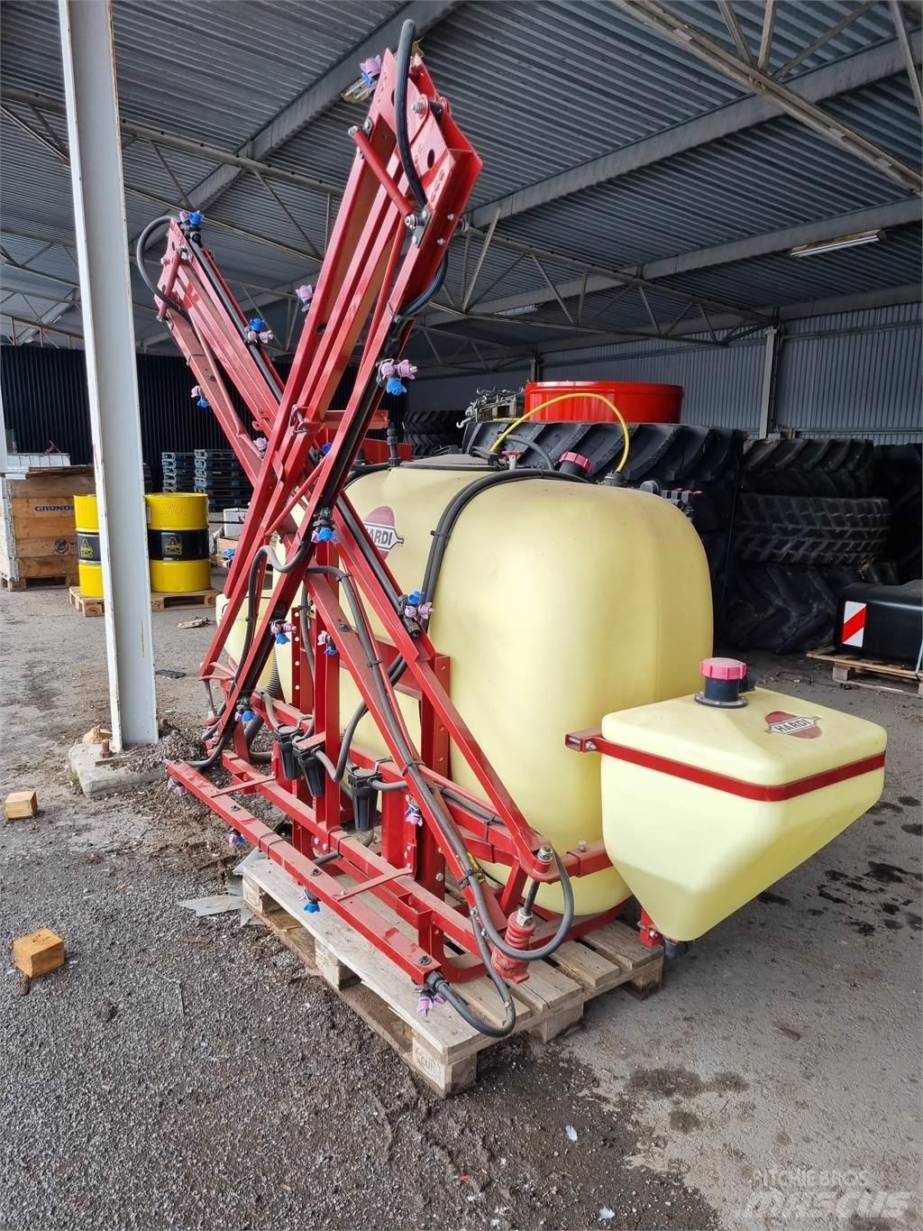 Hardi 800 Getrokken spuitmachines