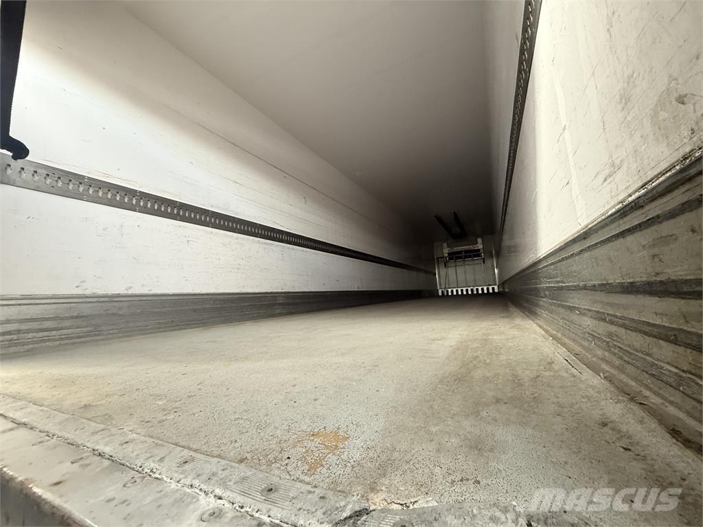 Kel-Berg Køl Opleggers met meesturende achterwielen