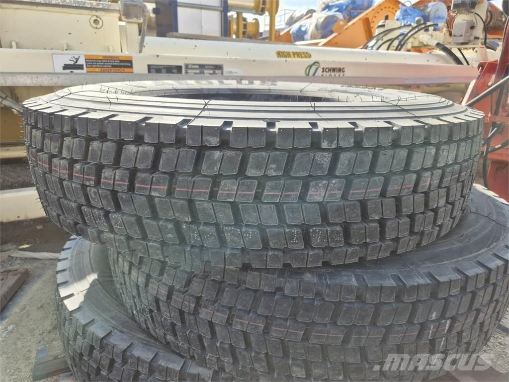 Aeolus ADR55 Banden, wielen en velgen