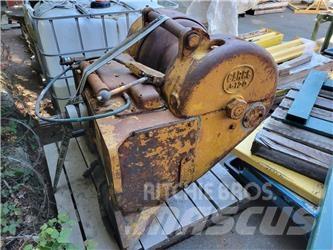 Carco J-120 Masten