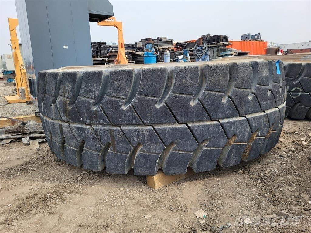 Goodyear RM-4B+ Banden, wielen en velgen