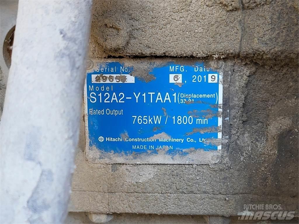 Hitachi S12A2-Y1TAA1 Motoren