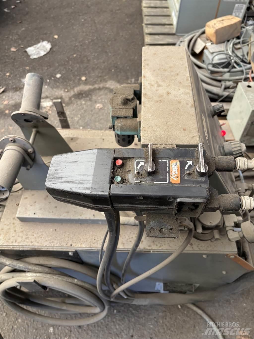  TAFA-PRAXAIR 8830 Lasapparaten