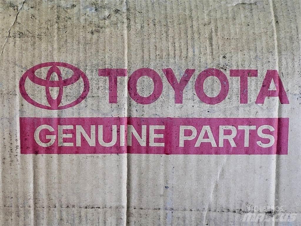 Toyota 67002-60500 Utiliteitsmachines