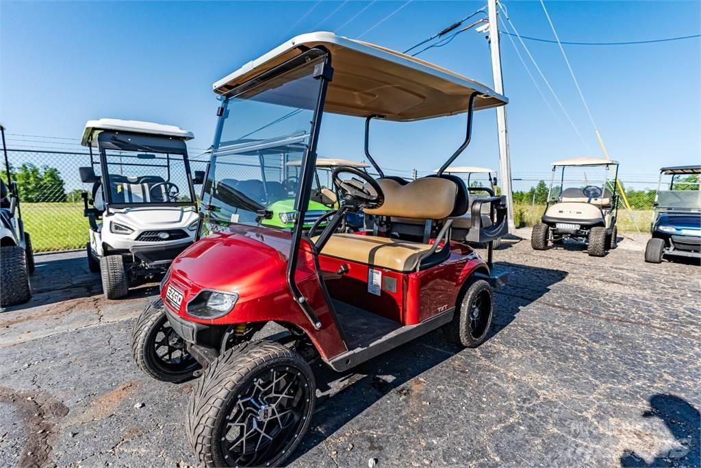 E-Z-GO TXT Golfkarren / golf carts