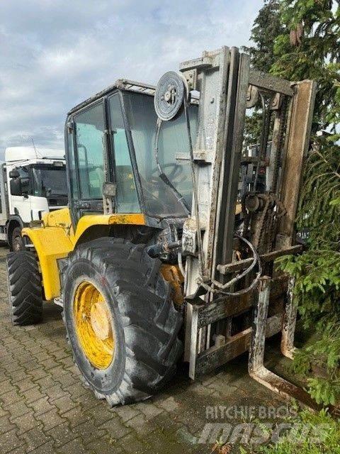 JCB 940-2 Vorkheftruck voor zwaar terrein