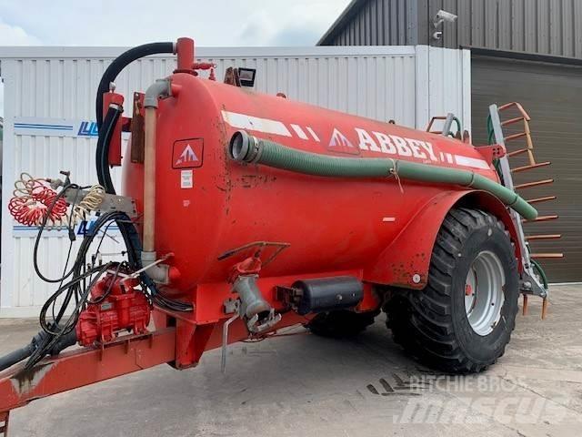 Abbey 2500G Tanker Mesttank