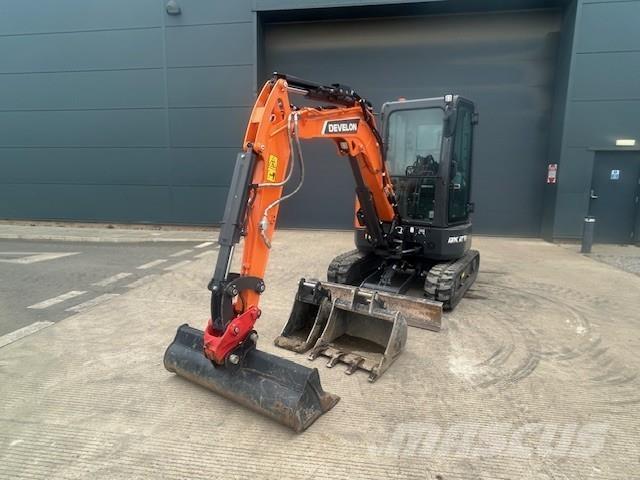 Develon Dx27z-7 Rupsgraafmachines