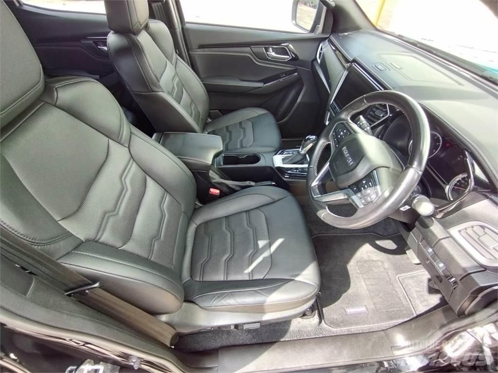 Isuzu  Bestelwagens met open laadbak
