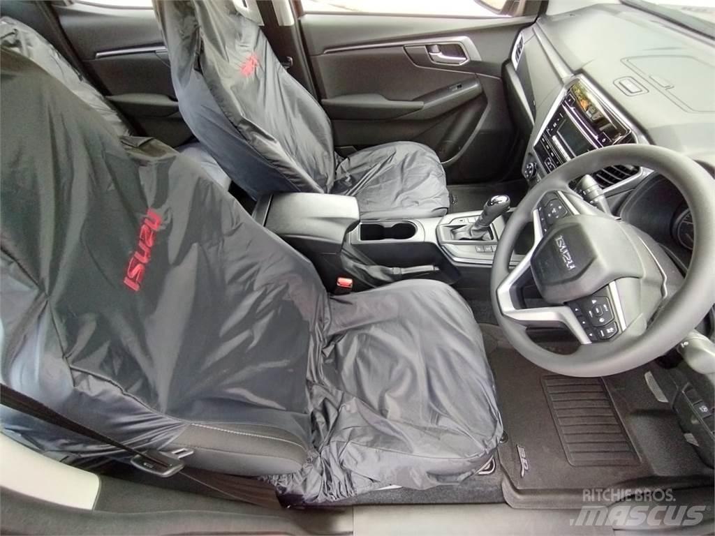Isuzu DL20 Bestelwagens met open laadbak