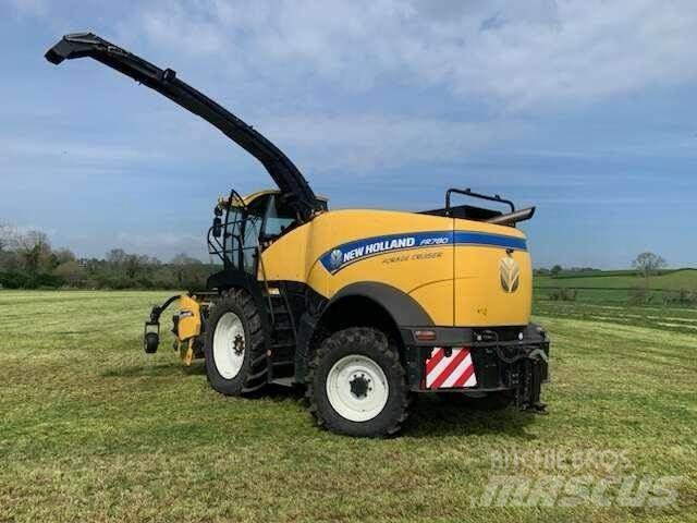 New Holland Fr780 Getrokken veldhakselaar