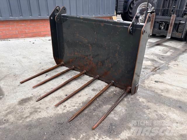 Quicke Muck Grab Uitkuilmachines